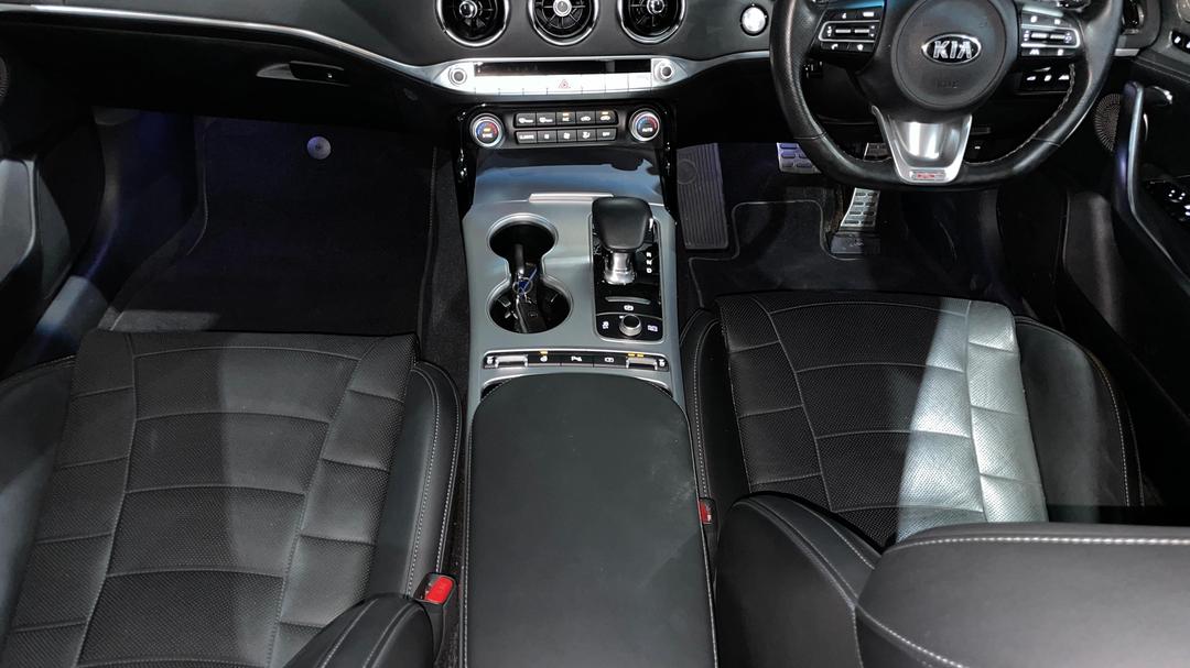 2020 Kia Stinger Gt (black Leather), Automatic, 60993 km, Center Console