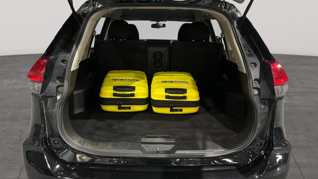 2018 Nissan X-trail St (2WD), Automatic, 72741 km, Boot Inside View with Luggage