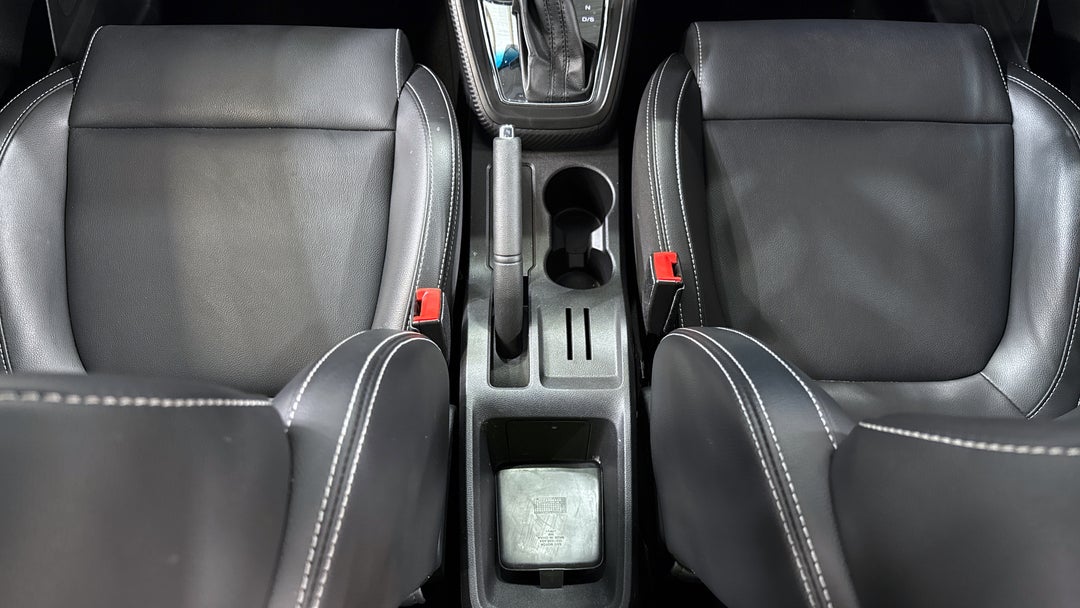 2024 MG ZS Excite, Automatic, 31225 km, Center Console