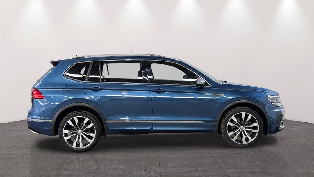 2018 Volkswagen Tiguan Allspace 162 Tsi Highline, Automatic, 82568 km, Right Side View