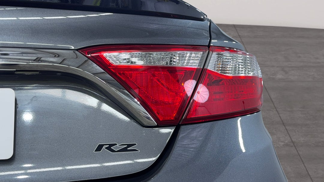 2017 Toyota Camry Rz S.e., Automatic, 47431 km, Badge (Boot Right Side)