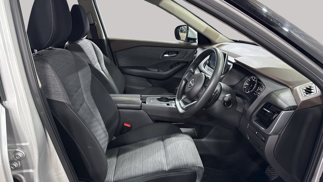 2025 Nissan X-trail St (2WD), Automatic, 23689 km, Right Side Front Door Cabin View