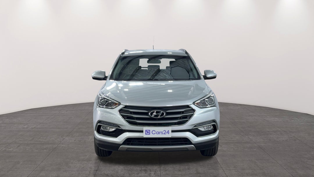 2017 Hyundai Santa Fe Active (4x4), Automatic, 107143 km, Front View