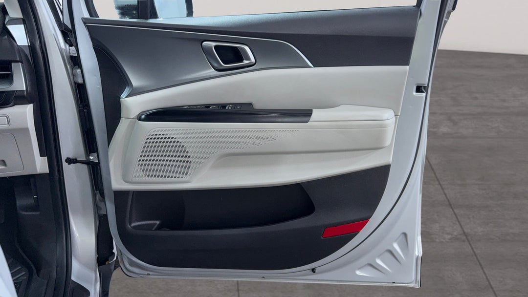 2022 Kia Carnival S, Automatic, 69526 km, Speaker View