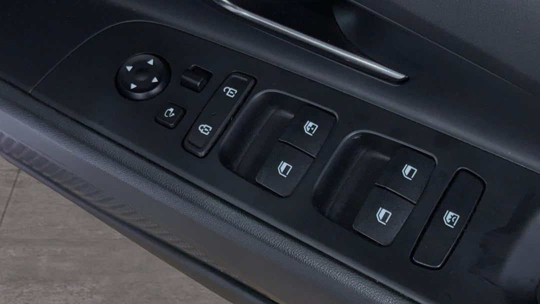 2023 Hyundai i30 N Premium, Automatic, 31132 km, Drivers Side Door Panel Controls