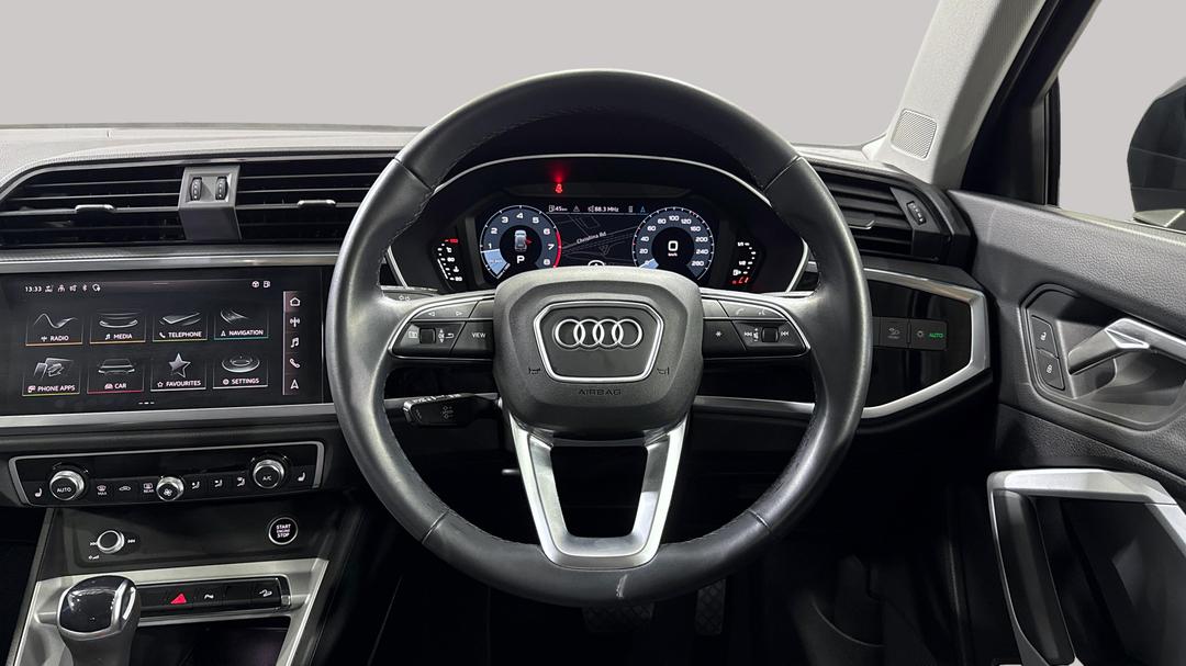 2022 Audi Q3 35 Tfsi, Automatic, 13655 km, Steering Wheel Close-up