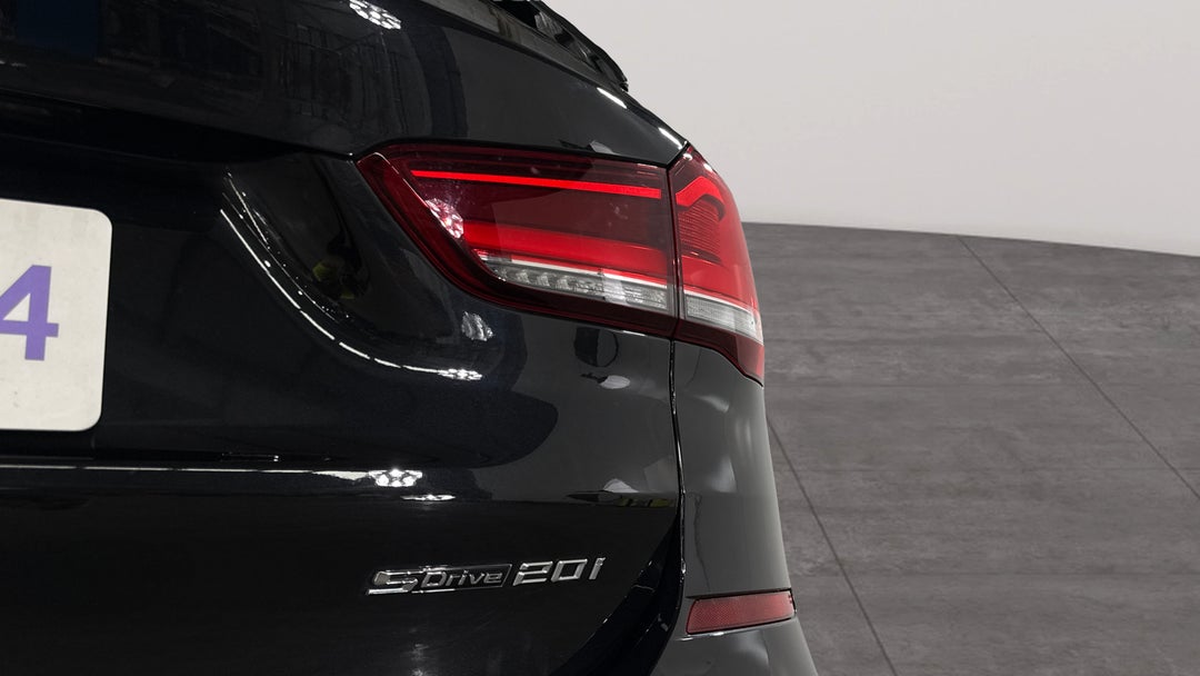 2022 BMW X1 sDrive 20i, Automatic, 38397 km, Badge (Boot Right Side)