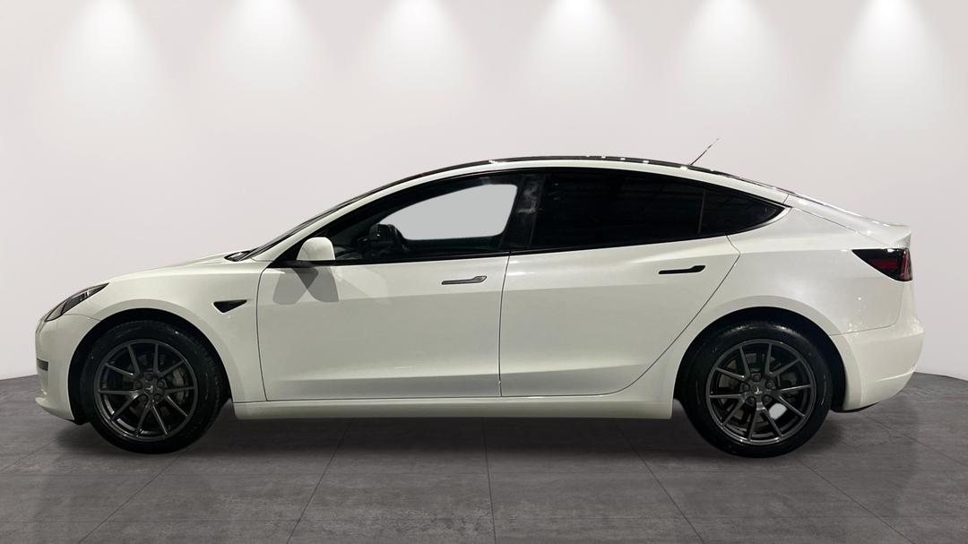 2021 Tesla Model 3 Standard Range Plus RWD, Automatic, 47747 km, Left Side View