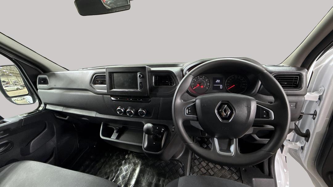 2024 Renault Master Pro Elwb RWD (120kw) L4h3, Manual, 3331 km, Dashboard View