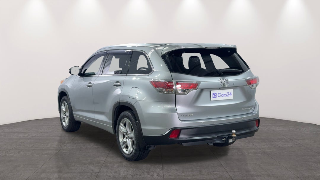 Left Back Diagonal (45- Degree) View