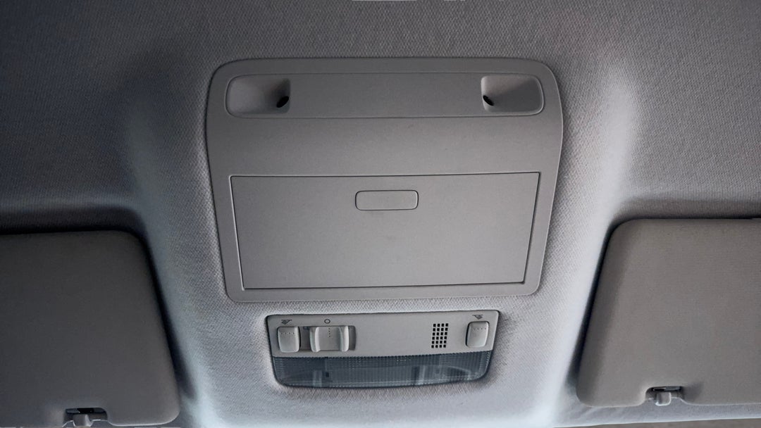 2021 Volkswagen Amarok Tdi580 Highline 4motion, Automatic, 107788 km, On-Roof Controls/Sunglass holder