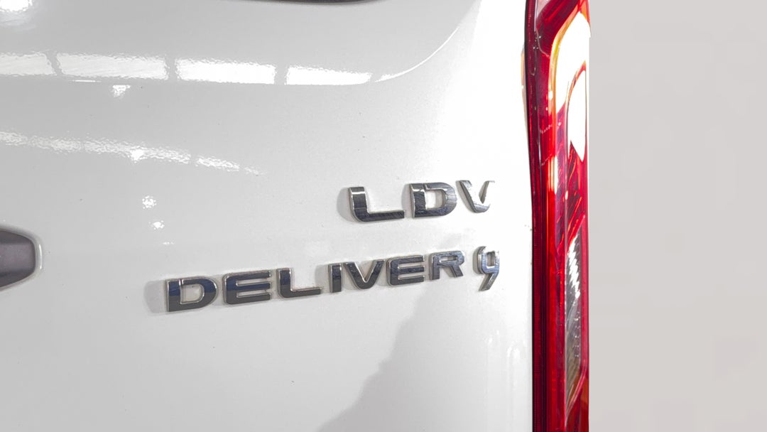 Badge (Boot Right Side)