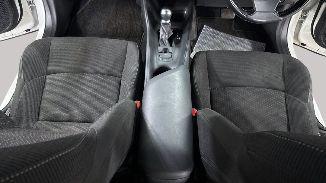 2019 Toyota C-HR (2WD), Automatic, 39020 km, Center Console