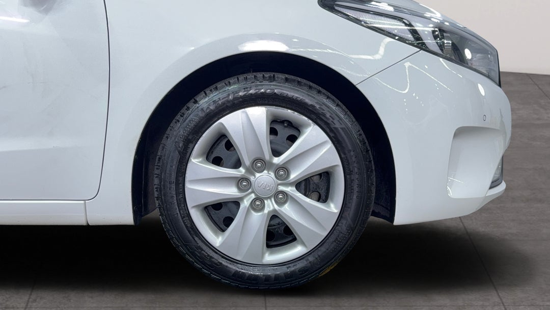 2017 Kia Cerato S, Automatic, 164616 km, Right Front Wheel