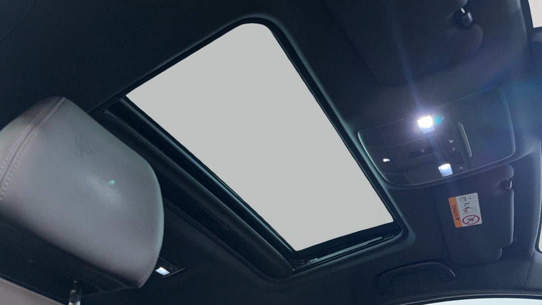 Interior Sunroof/Moonroof