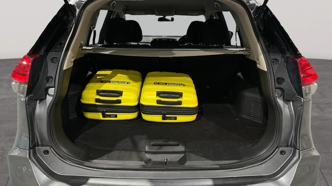 2018 Nissan X-trail St (4WD), Automatic, 68769 km, Boot Inside View with Luggage
