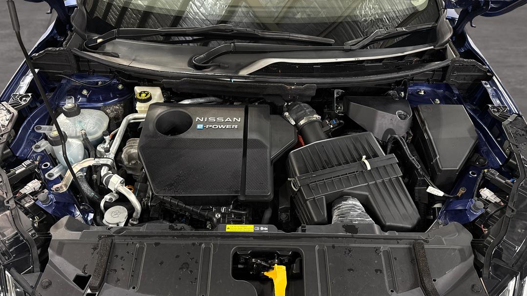 2023 Nissan X-trail St-l (4WD) E-power (hybrid), Automatic, 11977 km, Open Bonnet (Engine)
