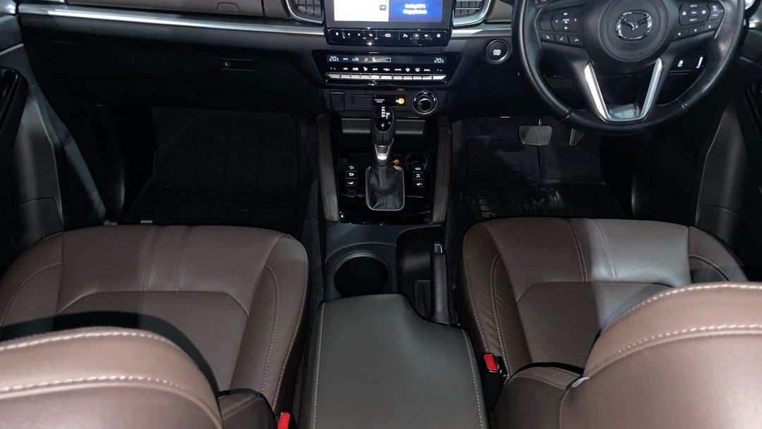 2024 Mazda BT-50 Gt (4x4), Automatic, 13433 km, Center Console