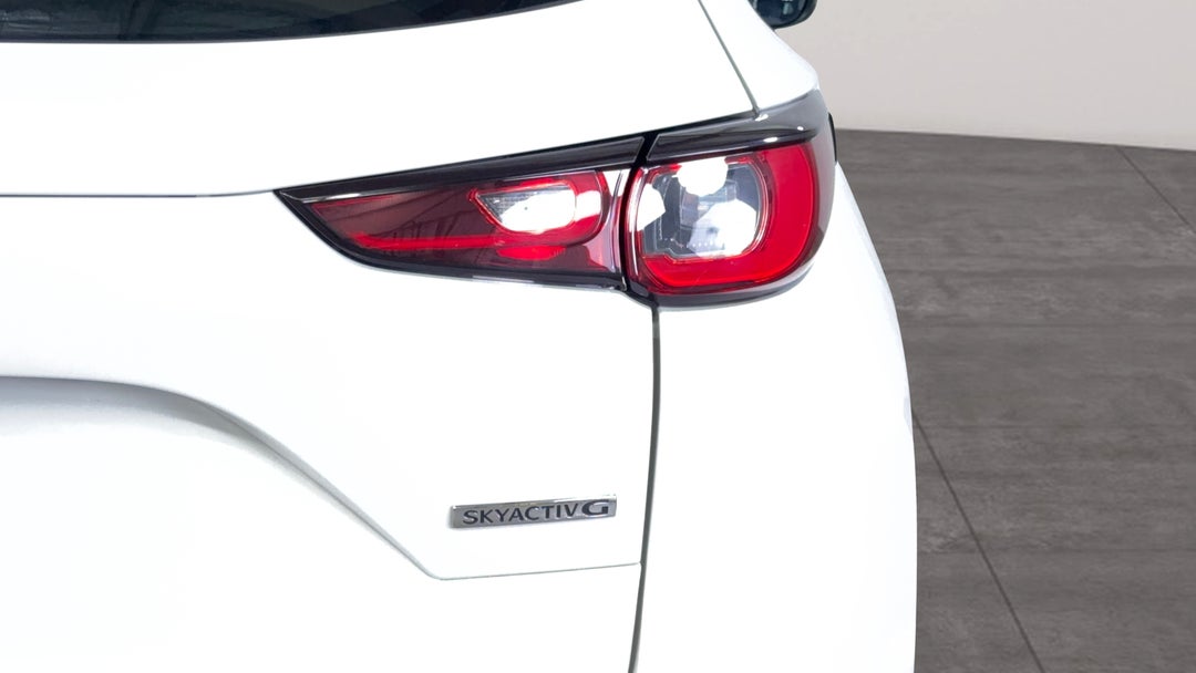 Badge (Boot Right Side)