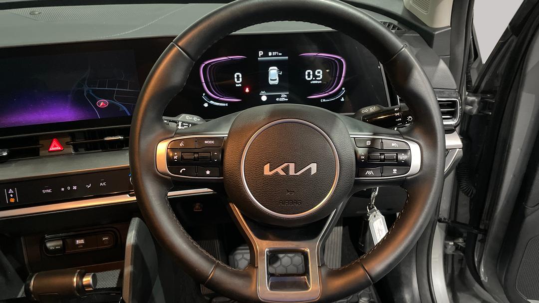 2024 Kia Sportage Sx (FWD), Automatic, 41225 km, Steering Wheel Close-up