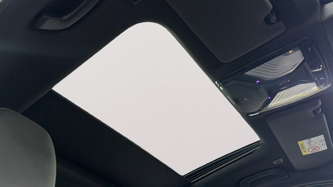 Interior Sunroof/Moonroof