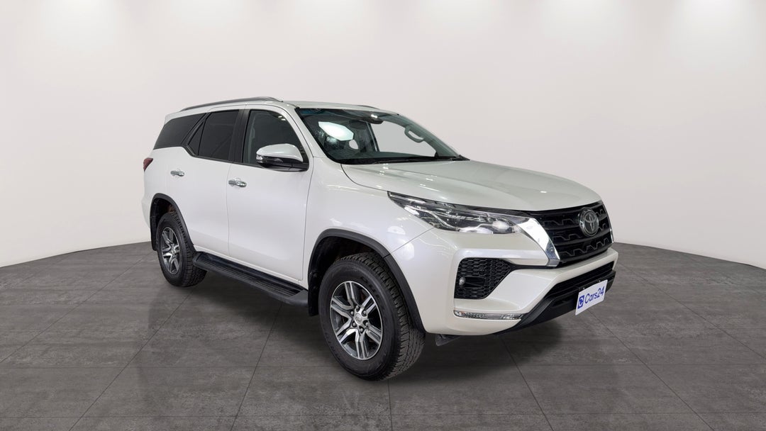 Right Front Diagonal (45- Degree) View