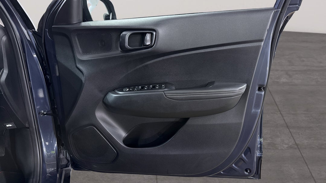 2021 Hyundai Venue Active, Automatic, 57458 km, Speaker View