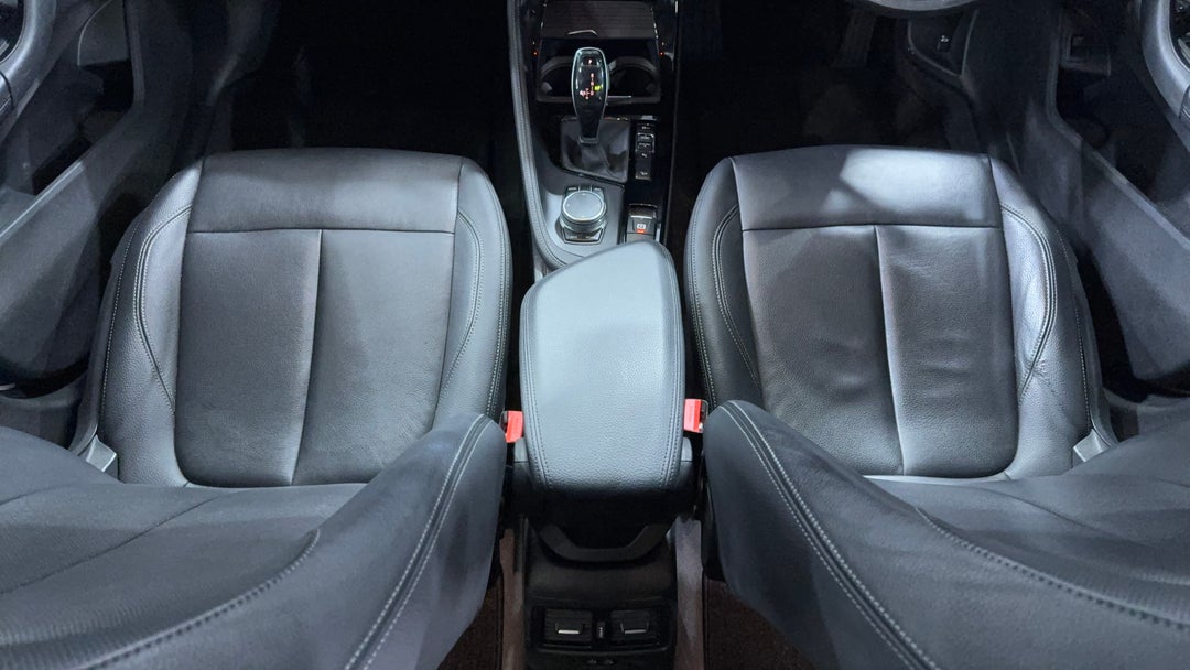 2018 BMW X1 Xdrive 25i, Automatic, 82620 km, Center Console