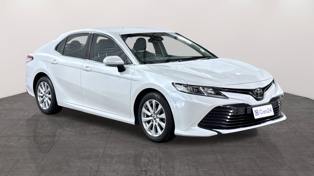 2019 Toyota Camry Ascent, Automatic, 95702 km, Right Front Diagonal (45- Degree) View