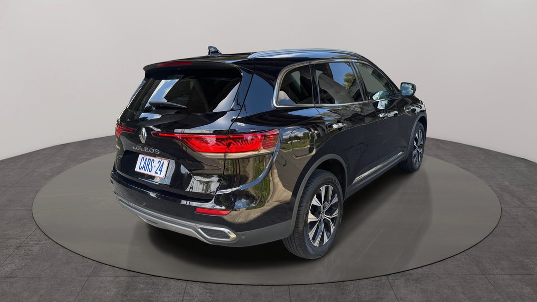 Right Back Diagonal (45- Degree) View