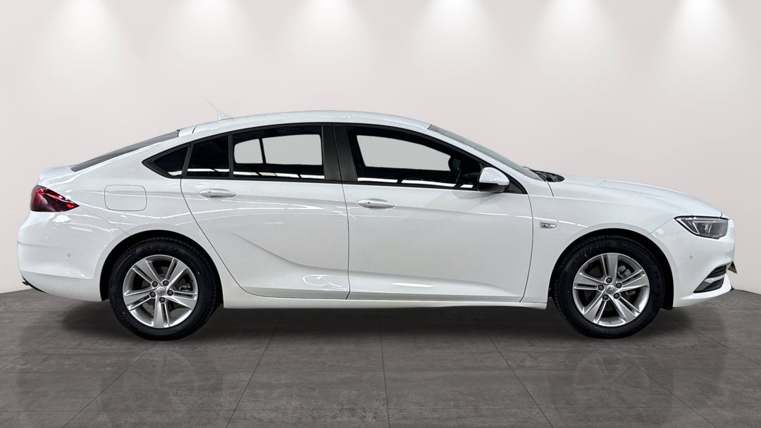 2017 Holden Commodore Lt, Automatic, 106446 km, Right Side View