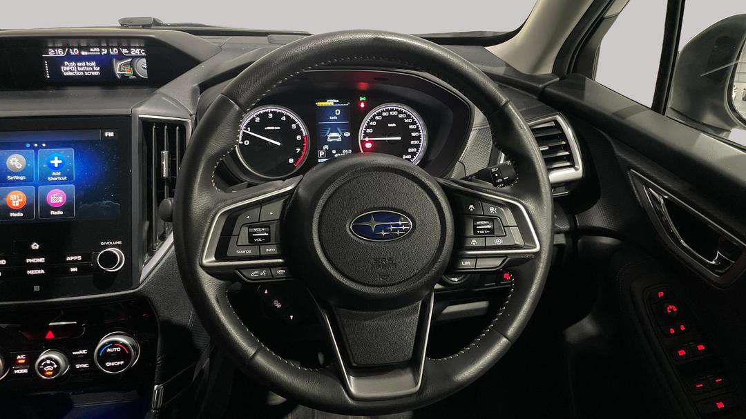 2024 Subaru Forester 2.5i (AWD), Automatic, 40401 km, Steering Wheel Close-up