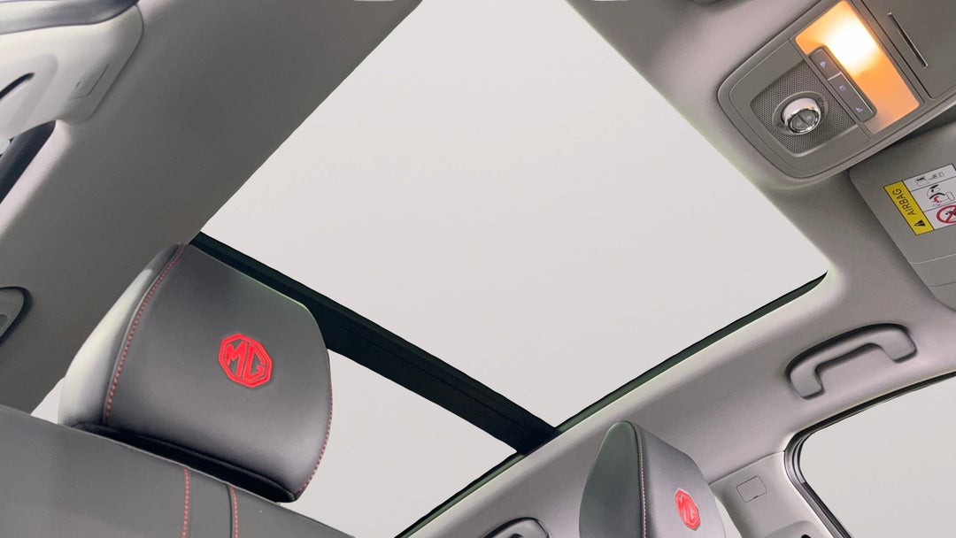 Interior Sunroof/Moonroof