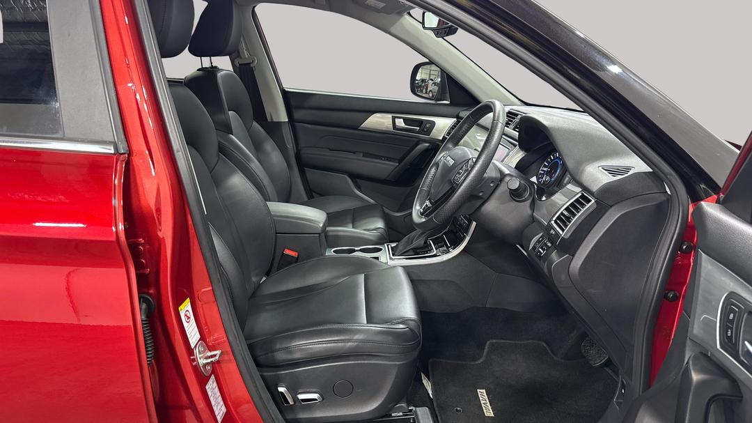 2020 Haval H2 Lux 2WD, Automatic, 87126 km, Right Side Front Door Cabin View