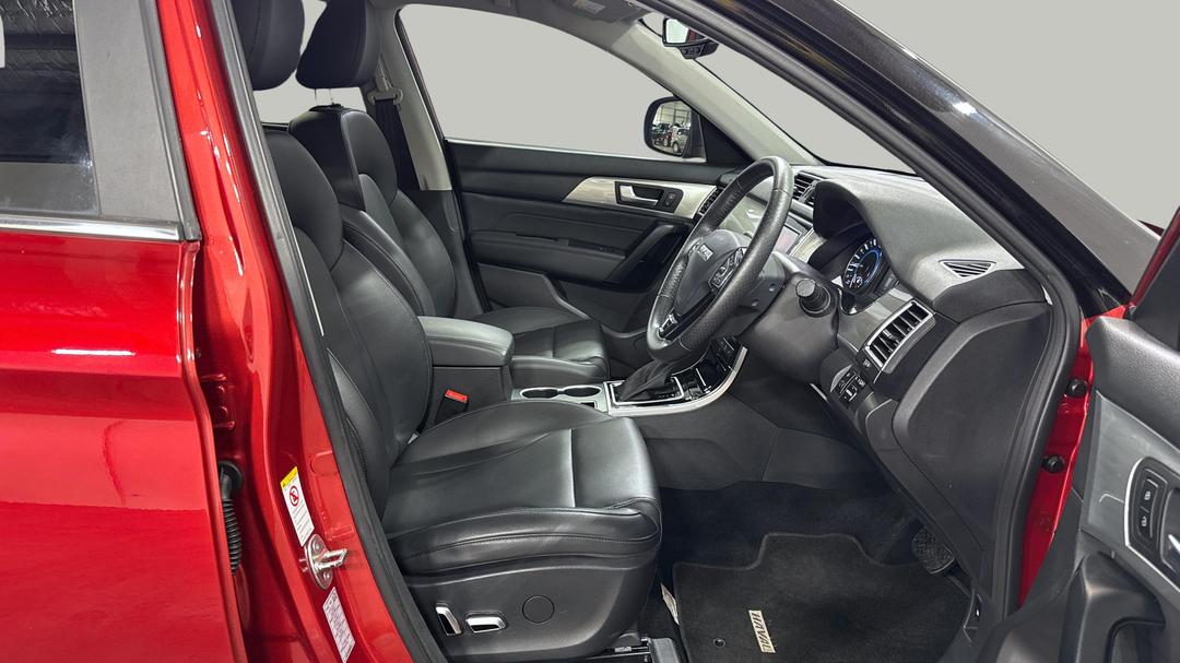 2020 Haval H2 Lux 2WD, Automatic, 87126 km, Right Side Front Door Cabin View