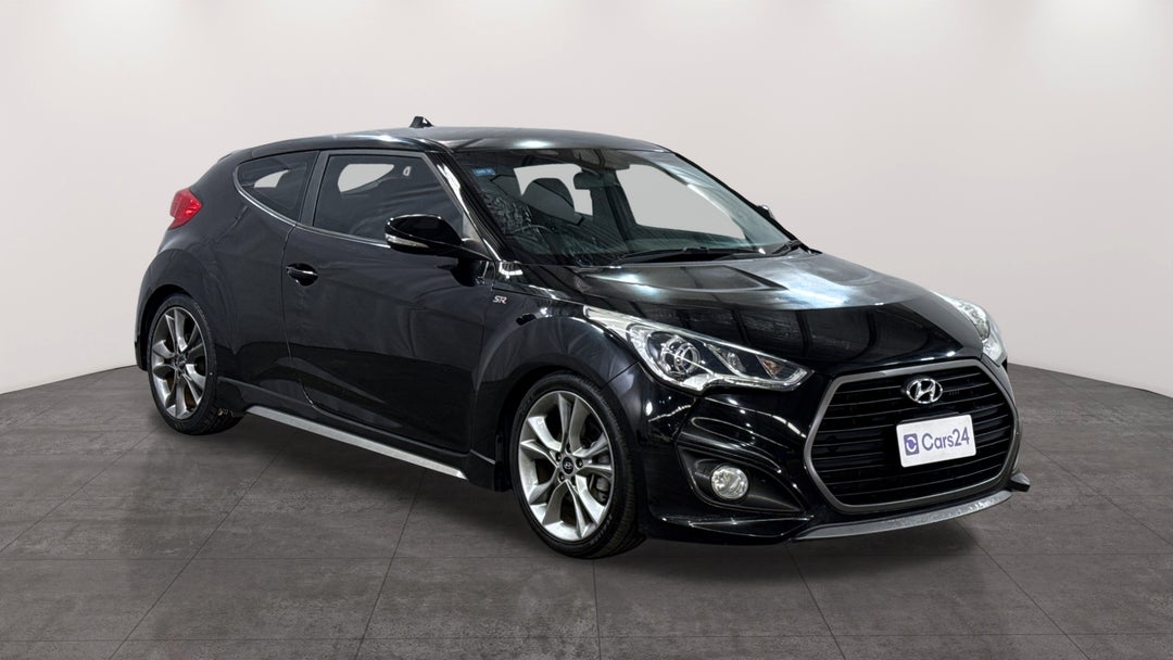 2015 Hyundai Veloster Sr Turbo, Automatic, 83696 km, Right Front Diagonal (45- Degree) View