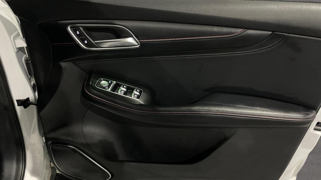 2023 MG HS Excite, Automatic, 54803 km, Speaker View