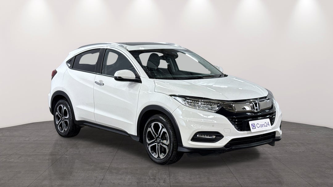 2019 Honda HR-V Vti-lx, Automatic, 94458 km, Right Front Diagonal (45- Degree) View