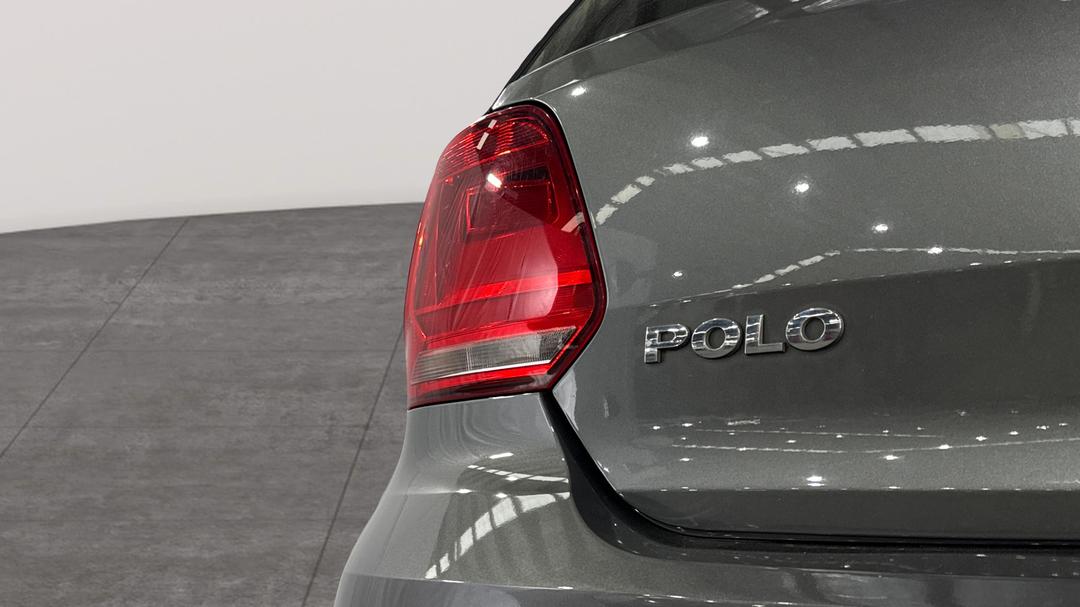 2015 Volkswagen Polo 66 Tsi Trendline, Automatic, 62982 km, Badge (Boot Left Side)