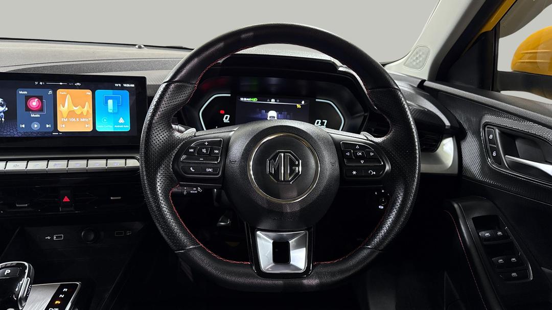 2024 MG Mg5 Essence, Automatic, 8742 km, Steering Wheel Close-up