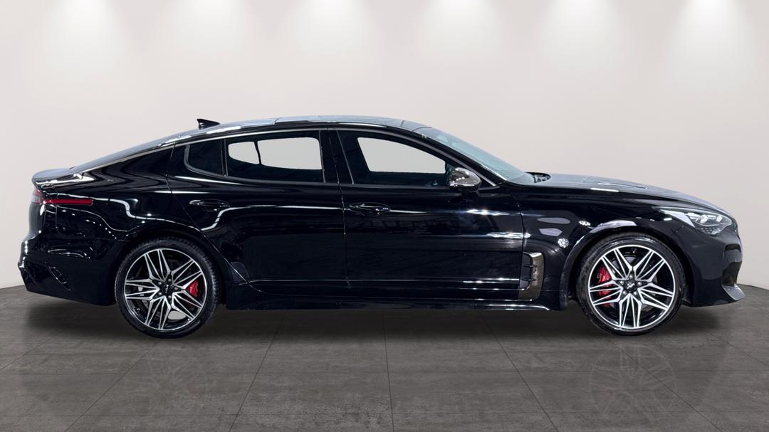 2022 Kia Stinger Gt (red Leather), Automatic, 36687 km, Right Side View