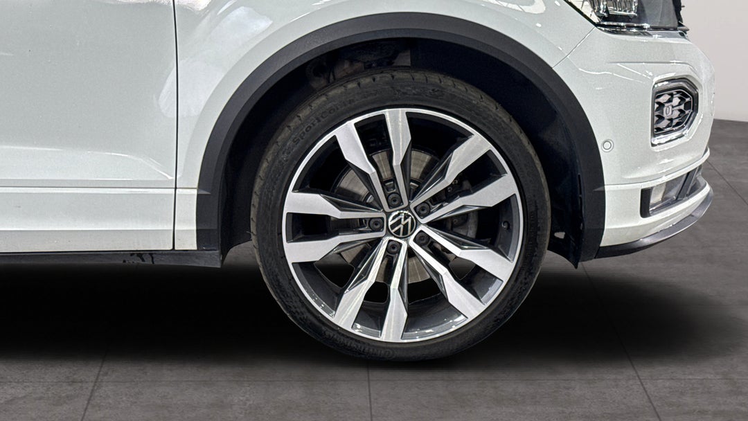 2021 Volkswagen T-roc 140tsi Sport, Automatic, 84710 km, Right Front Wheel