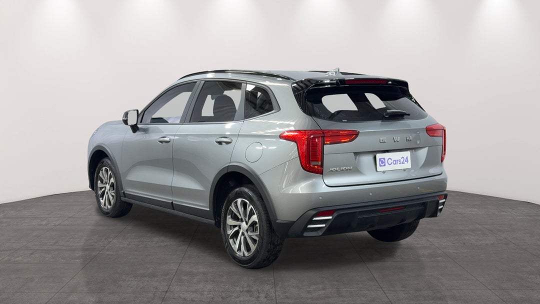 Left Back Diagonal (45- Degree) View