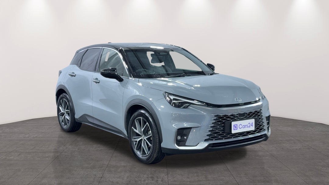 2024 Lexus Lbx Luxury 2wd (hybrid), Automatic, 15687 km, 