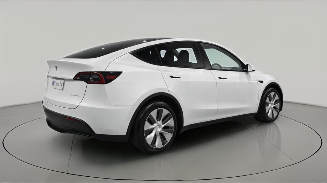 2023 Tesla Model Y Long Range, Automatic, 70863 km, Right Back Diagonal (45- Degree) View
