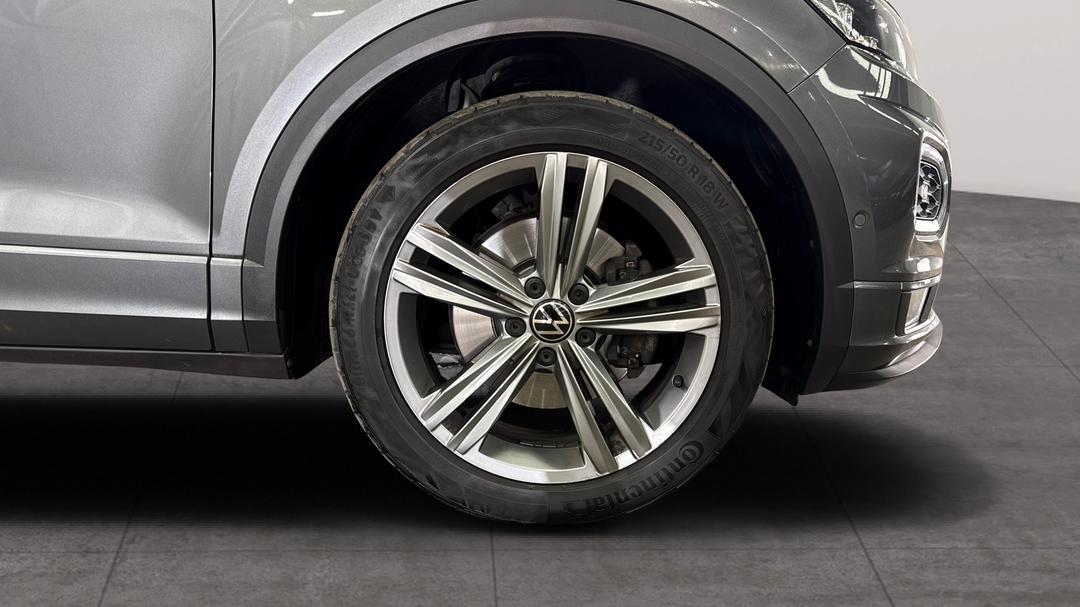 2021 Volkswagen T-roc 140tsi Sport, Automatic, 118322 km, Right Front Wheel