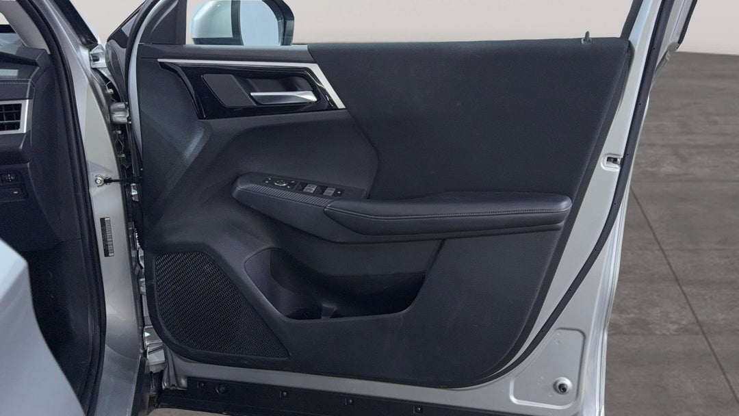 2024 Mitsubishi Outlander Es 7 Seat (2WD), Automatic, 51622 km, Speaker View