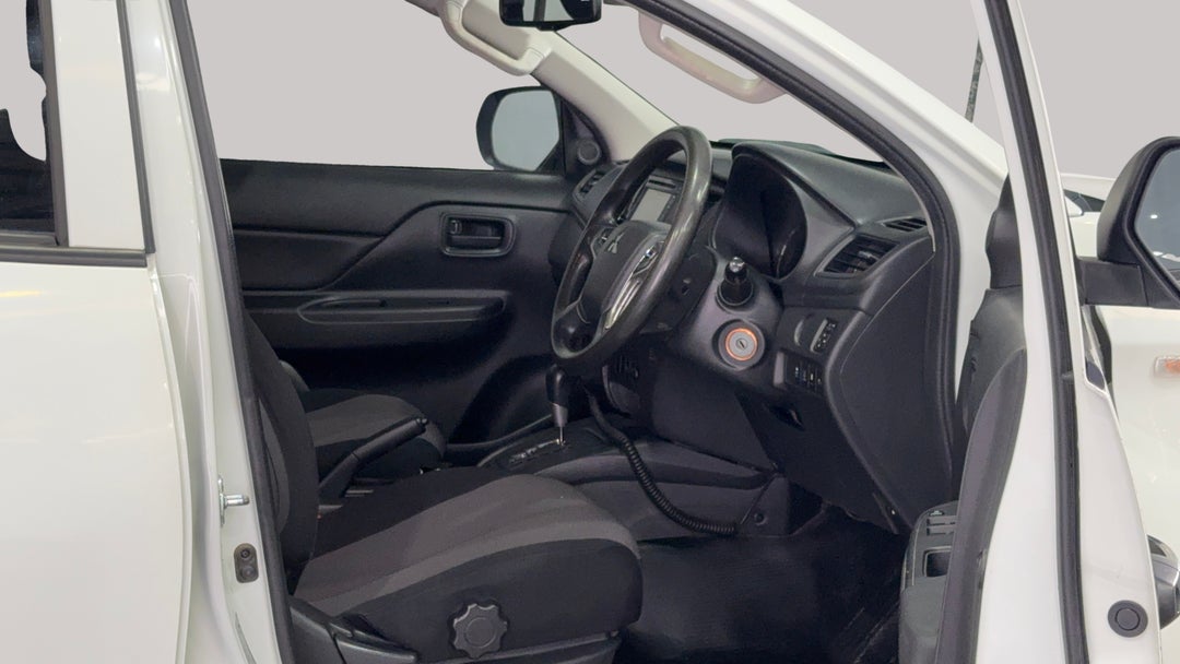 2019 Mitsubishi Triton Glx Adas (4x4), Automatic, 127952 km, Right Side Front Door Cabin View