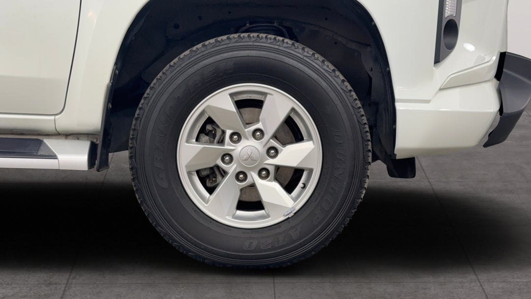 2019 Mitsubishi Triton Glx Plus (4x4), Automatic, 122087 km, Right Front Wheel