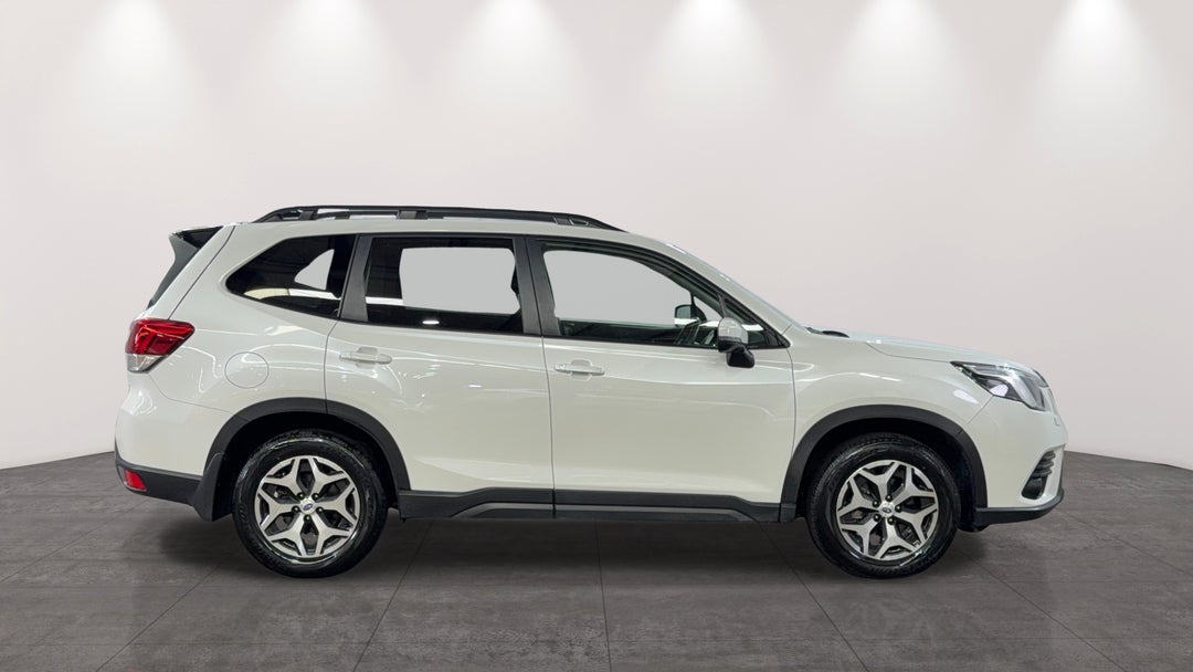 2024 Subaru Forester 2.5i (awd), Automatic, 53216 km, Right Side View